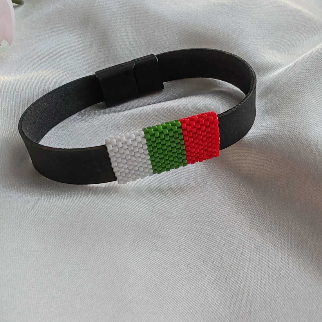 Гривна със знаме