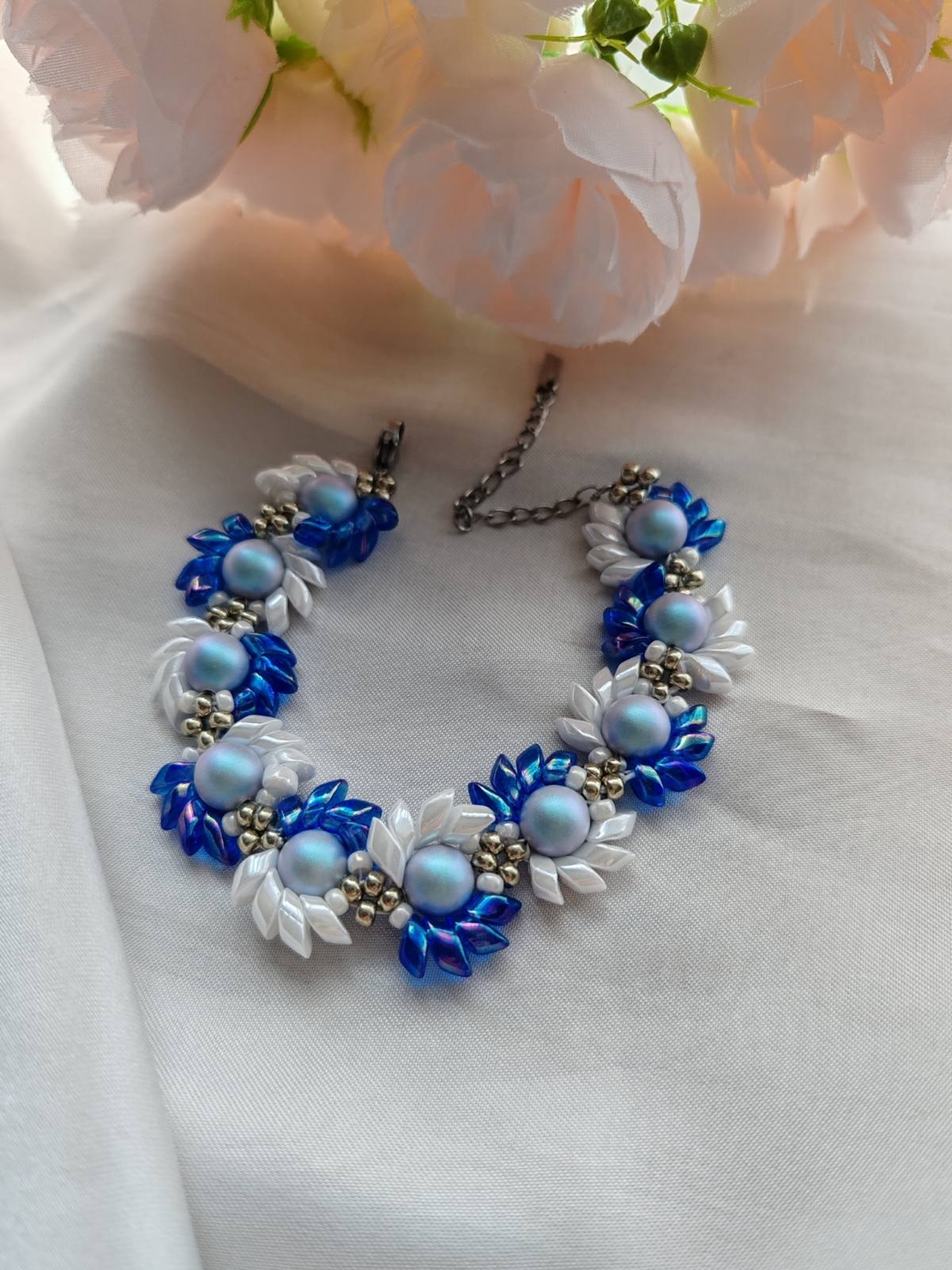 Гривна Драконово цвете