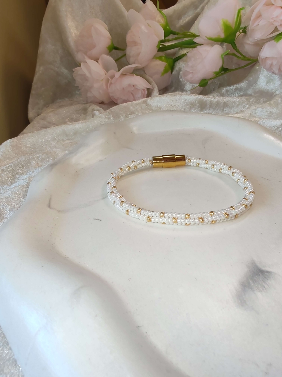 Гривна от мъниста