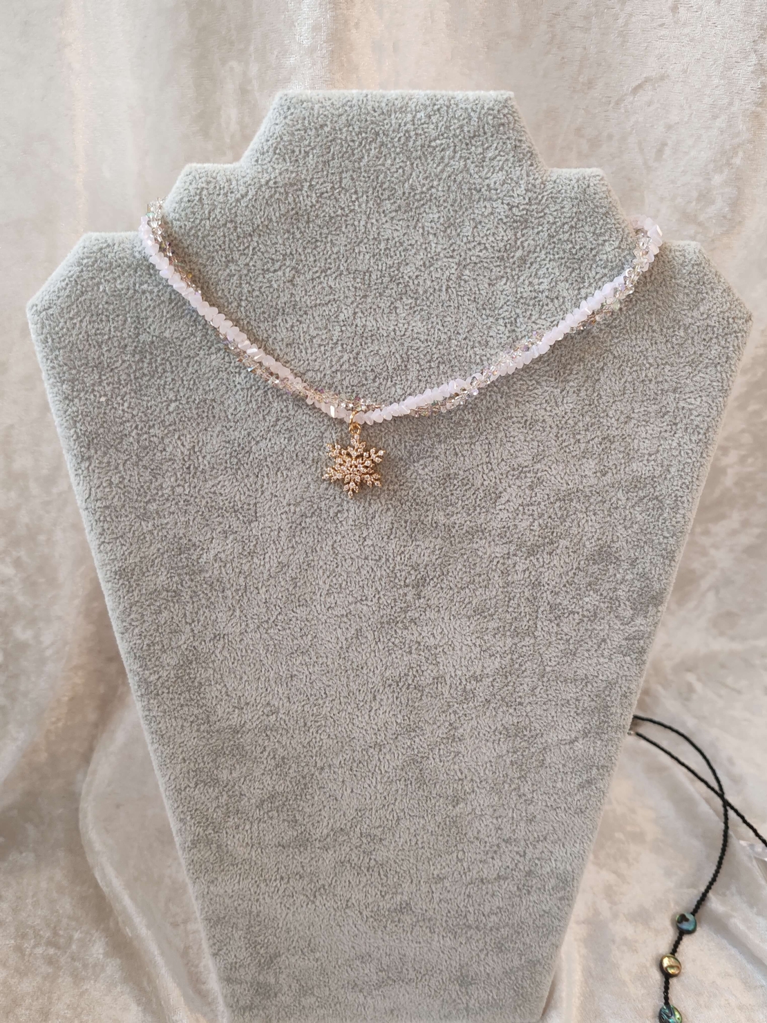 Колие с 3Д висулка снежинка