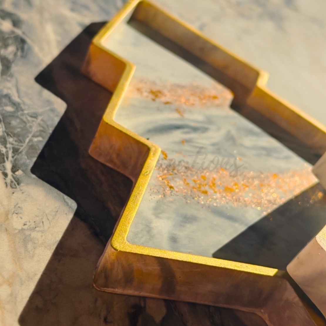 Поставка от еко смола „Коледна елха“ – Ръчна изработка, еко декорация и коледен подарък