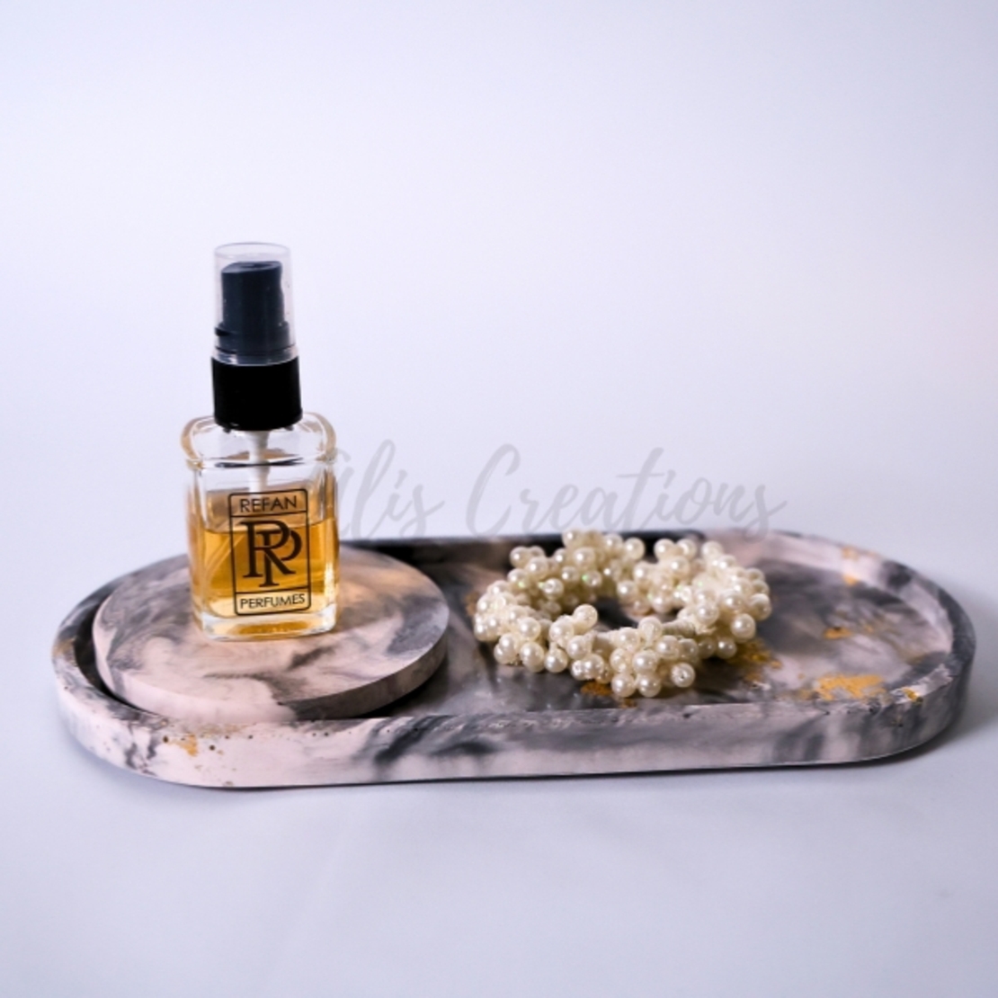 Комплект овална поставка 25 см и кръгла поставка за чаши от еко смола – стил и устойчивост за вашия дом