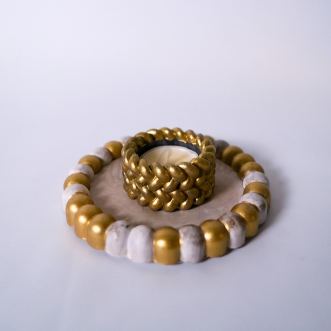 Комплект свещник с кръгла бъбъл поставка от еко смола | Ръчна изработка