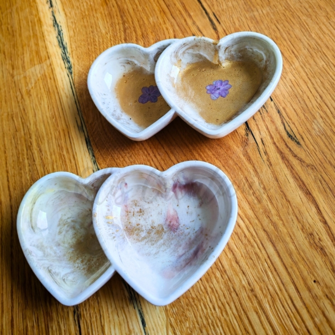 Декоративен сет от еко смола Сърце – за бижута и дребни предмети