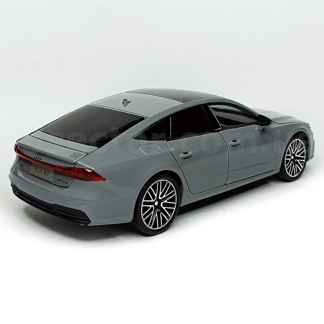 Метална кола с отварящи се врати светлини и звуци Audi A7 1:24