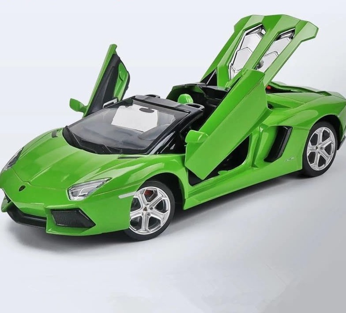 Метална кола с отварящи се врати и капаци MSZ Lamborghini Aventador Roadster 1:24