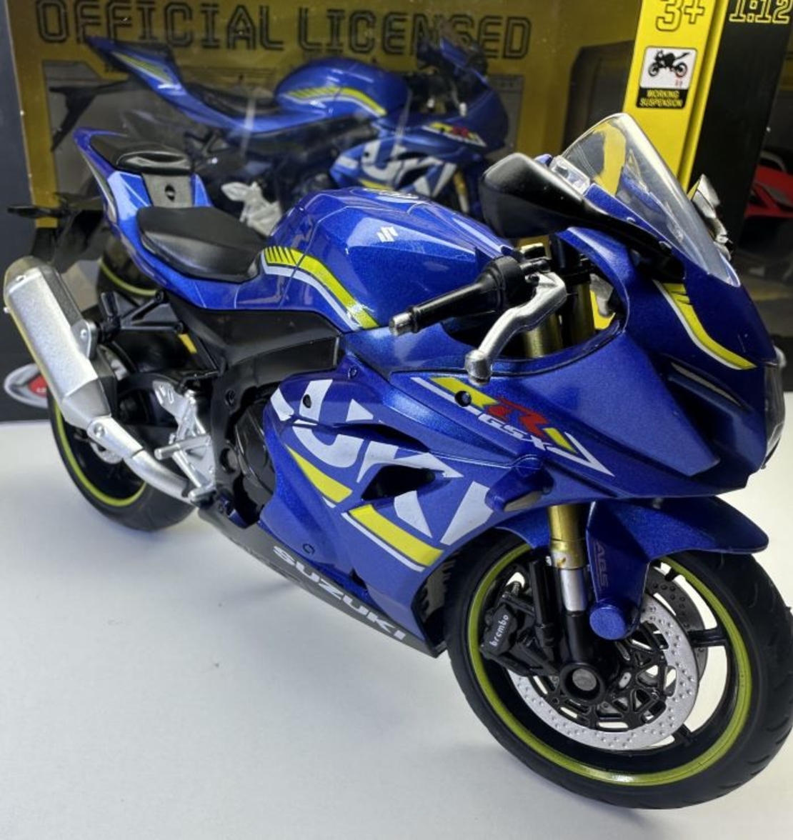 Метален мотор MSZ SUZUKI GSX - R1000 1:12