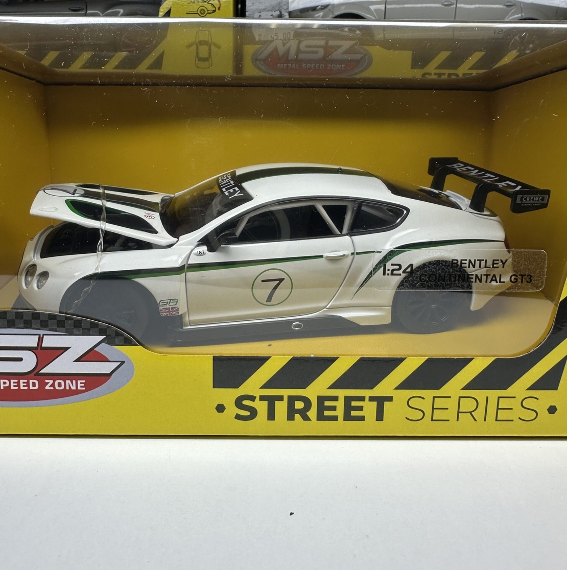 Метална кола с отварящи се врати и капаци MSZ BENTLEY CONTINENTAL GT3 1:24