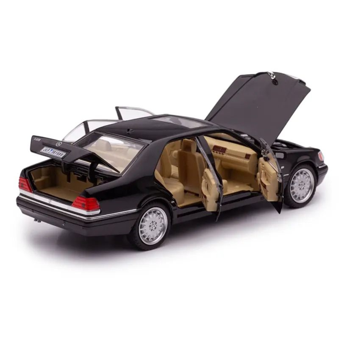 Метална кола с отварящи се врати капаци светлини и звуци Mercedes-Benz S-Class W140 1:24