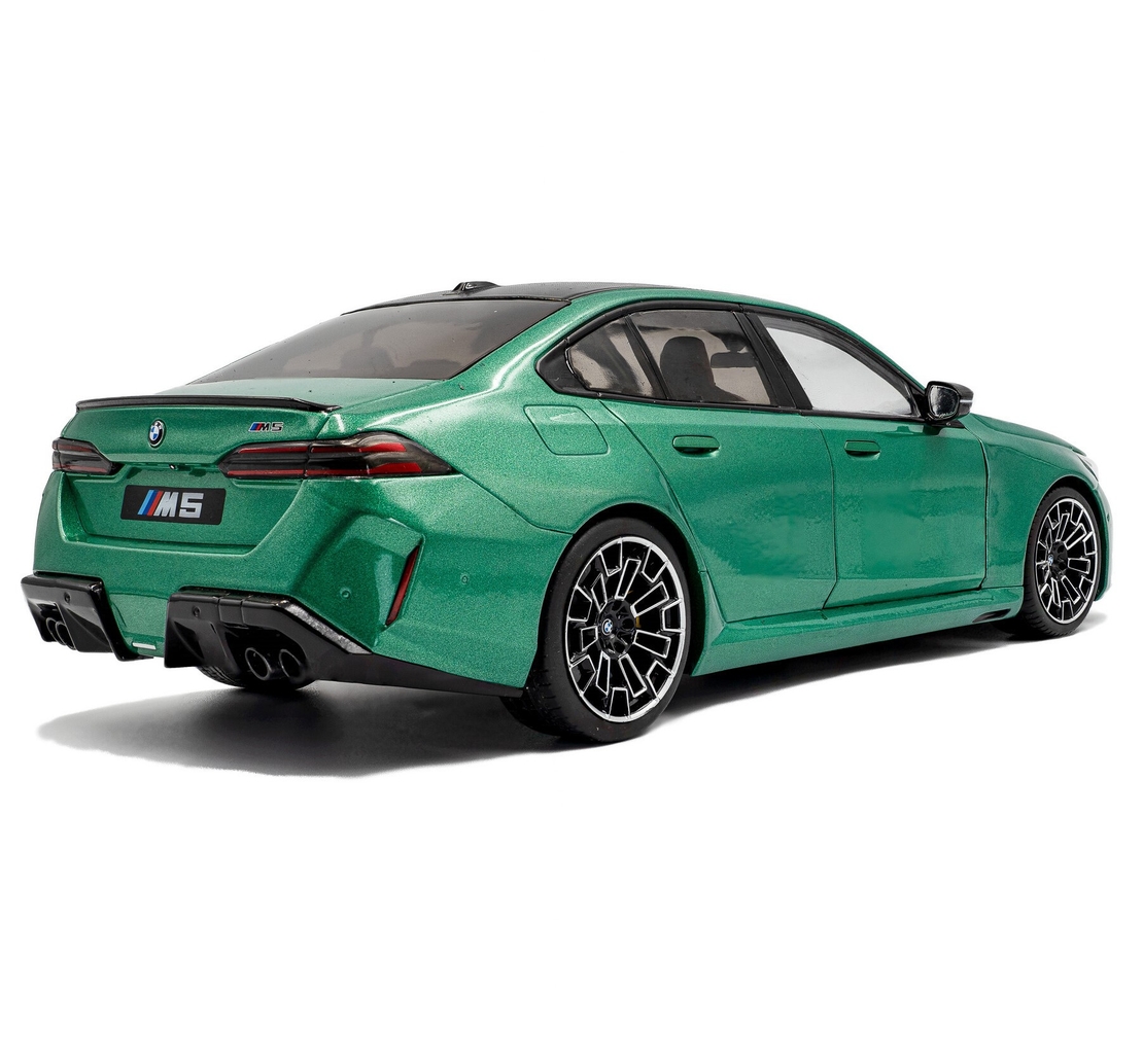 Метална кола BMW G90 M5 SOLIDO 1:18