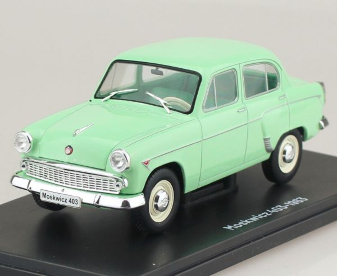 Метална кола Москвич / Moskvitch 403 Light Green Hachette 1:24