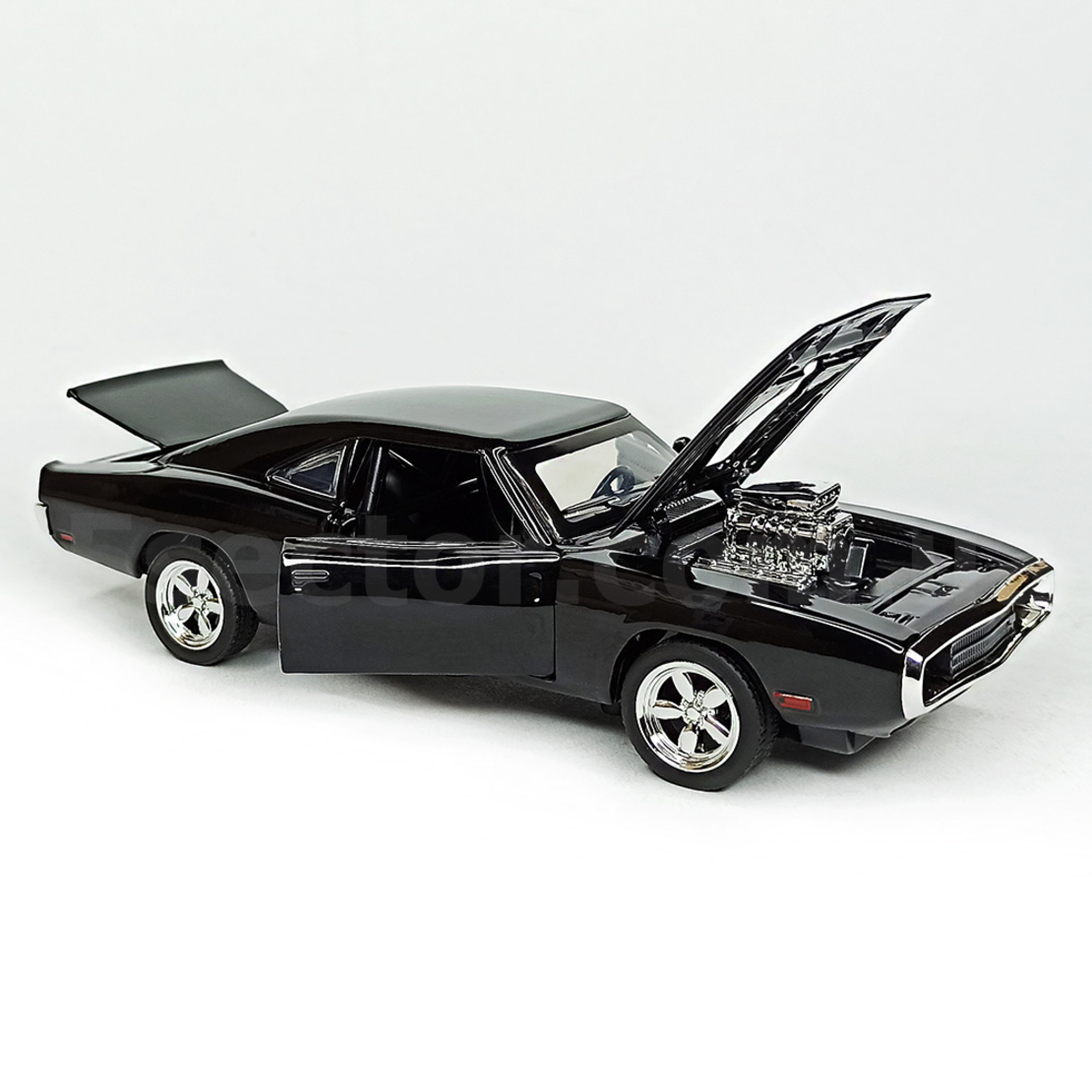 Метална кола с отварящи се врати светлини и звуци Dodge Charger 1970 1:24