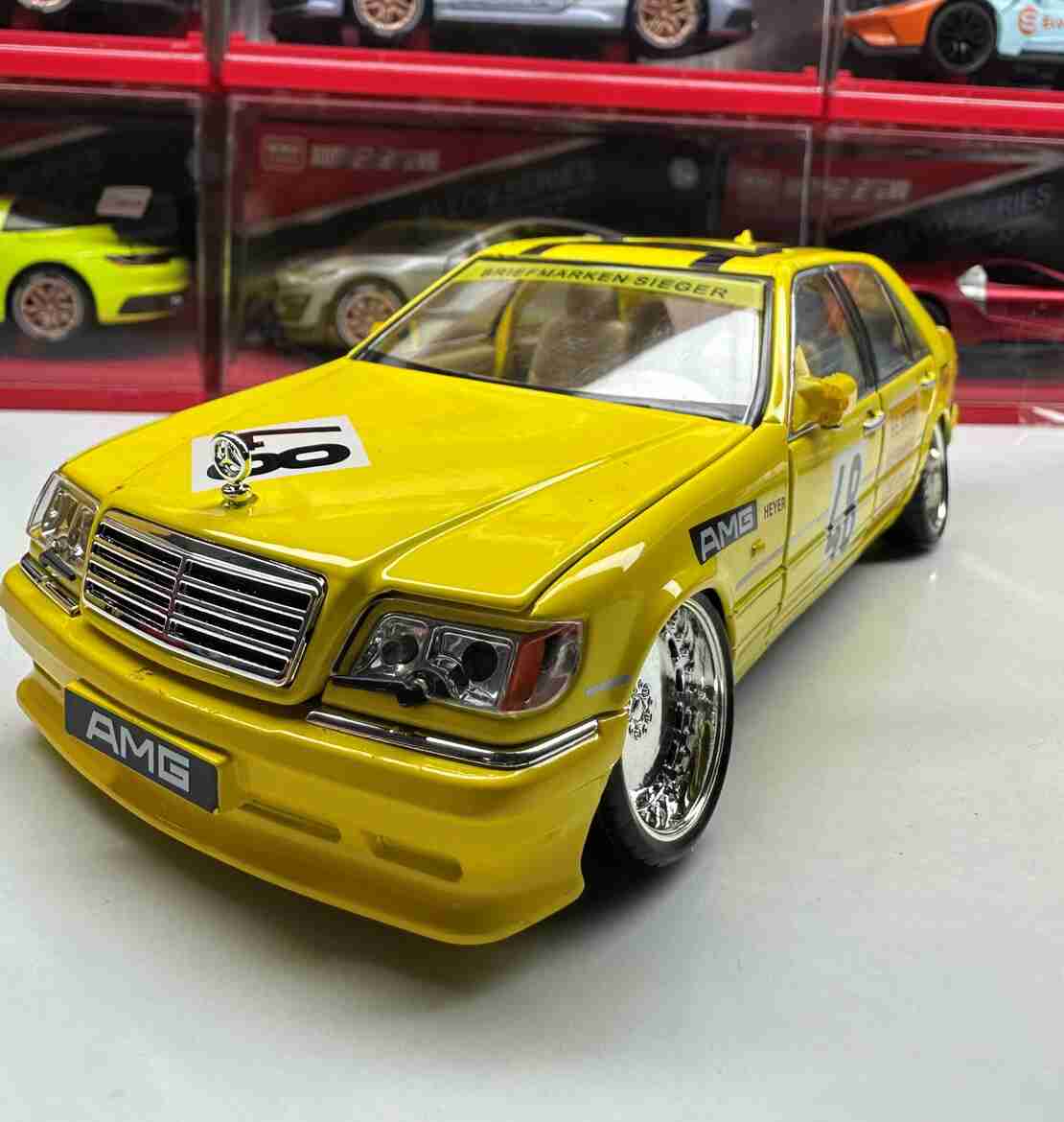 Метална кола с отварящи се врати, светлини и звуци Mercedes-Benz S-Class W140 320 SEL 1:24