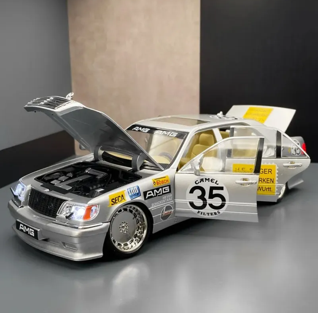 Метална кола с отварящи се врати, светлини и звуци Mercedes-Benz S-Class W140 320 SEL 1:24