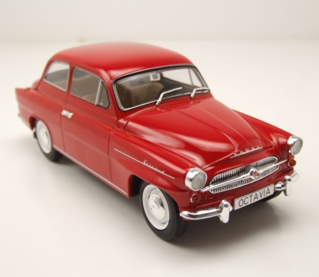 Метална кола Skoda Octavia Super Red 1959 WHITE BOX 1:24