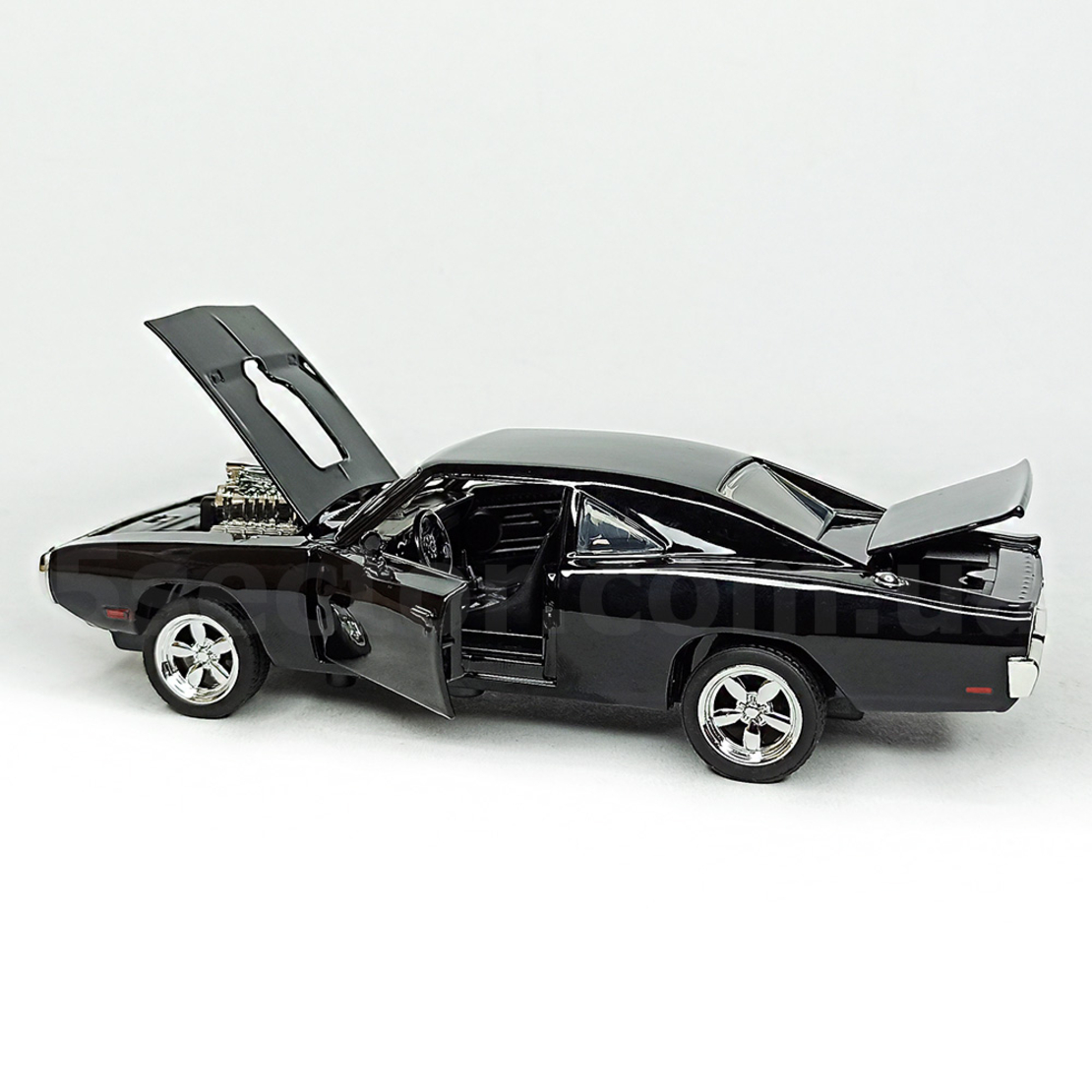 Метална кола с отварящи се врати светлини и звуци Dodge Charger 1970 1:24