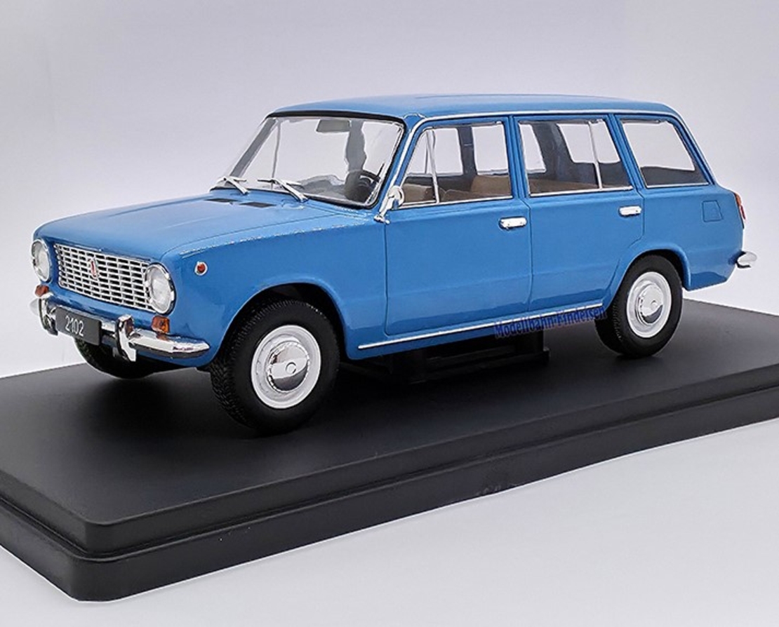 Метална кола Lada 2102 Kombi 1971 WHITE BOX 1:24