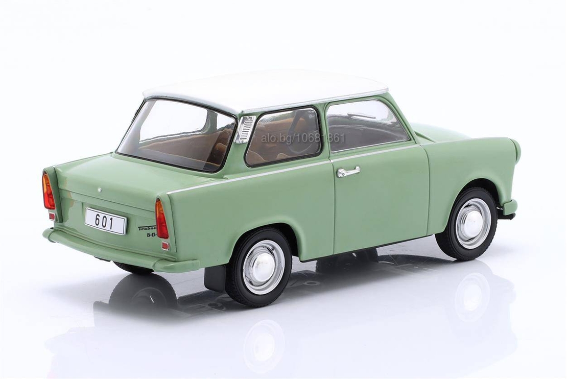 Метална количка Trabant 601 / Трабант 601 1965 WhiteBox 1:24