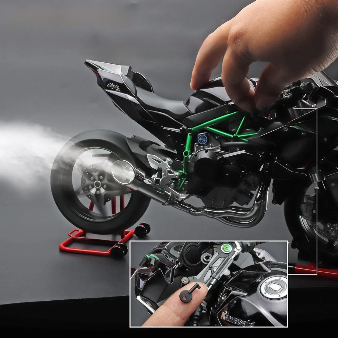 Мотор Kawasaki Ninja H2R 1:6 с пушек
