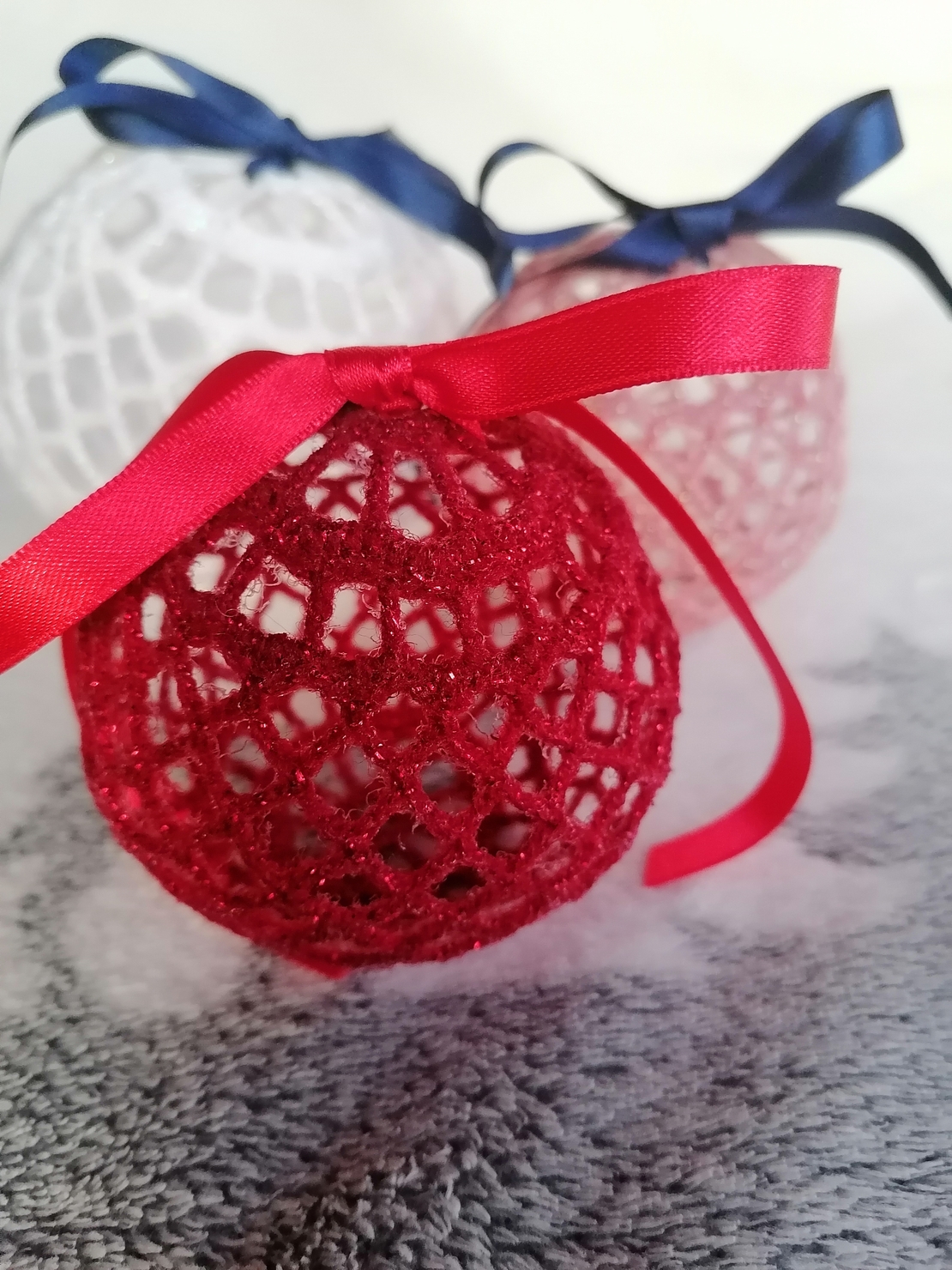 Коледна топка червена