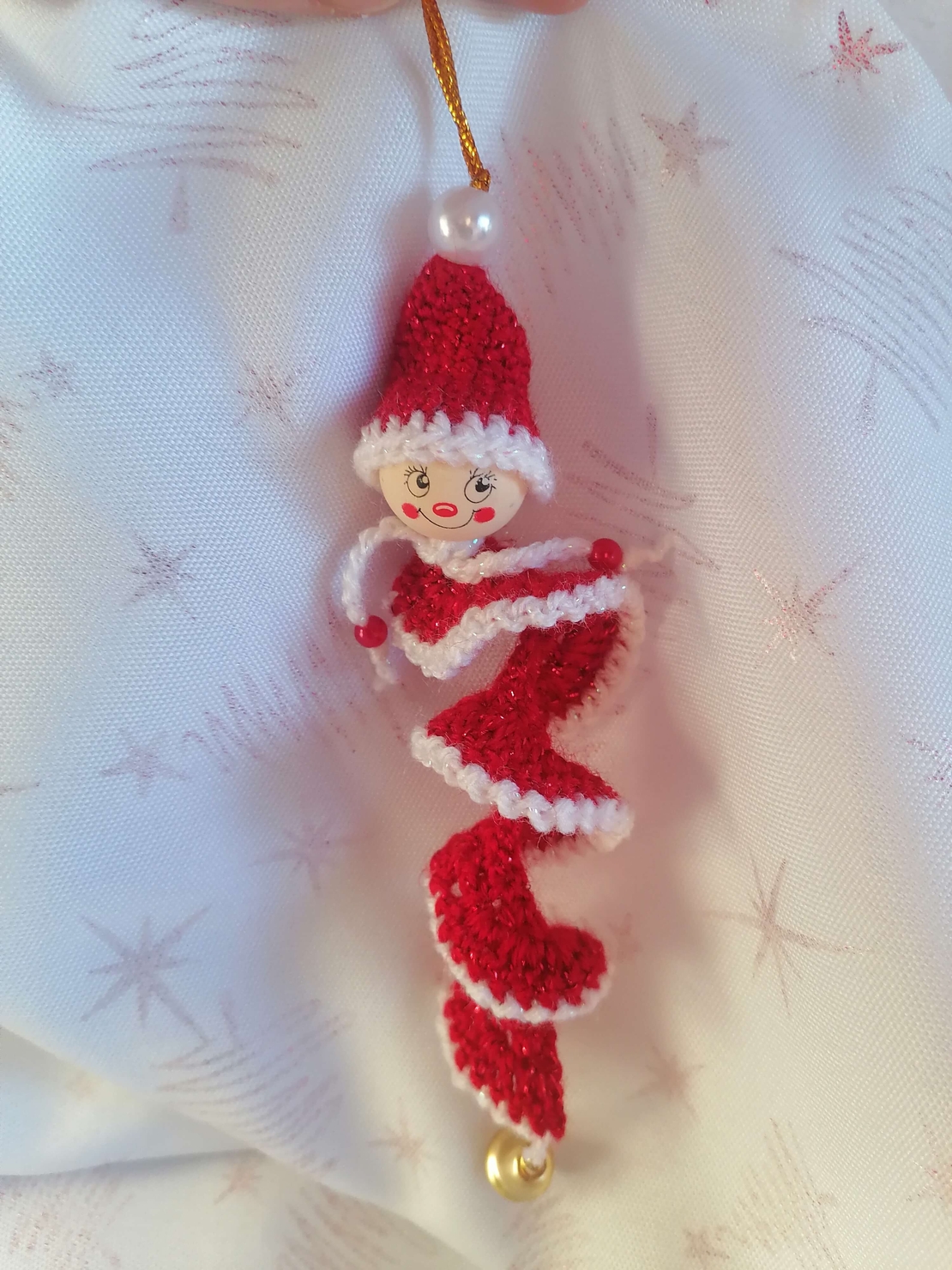 Коледно човече червено