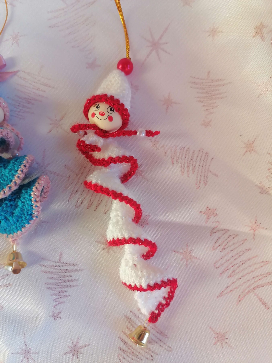 Коледно човече бяло