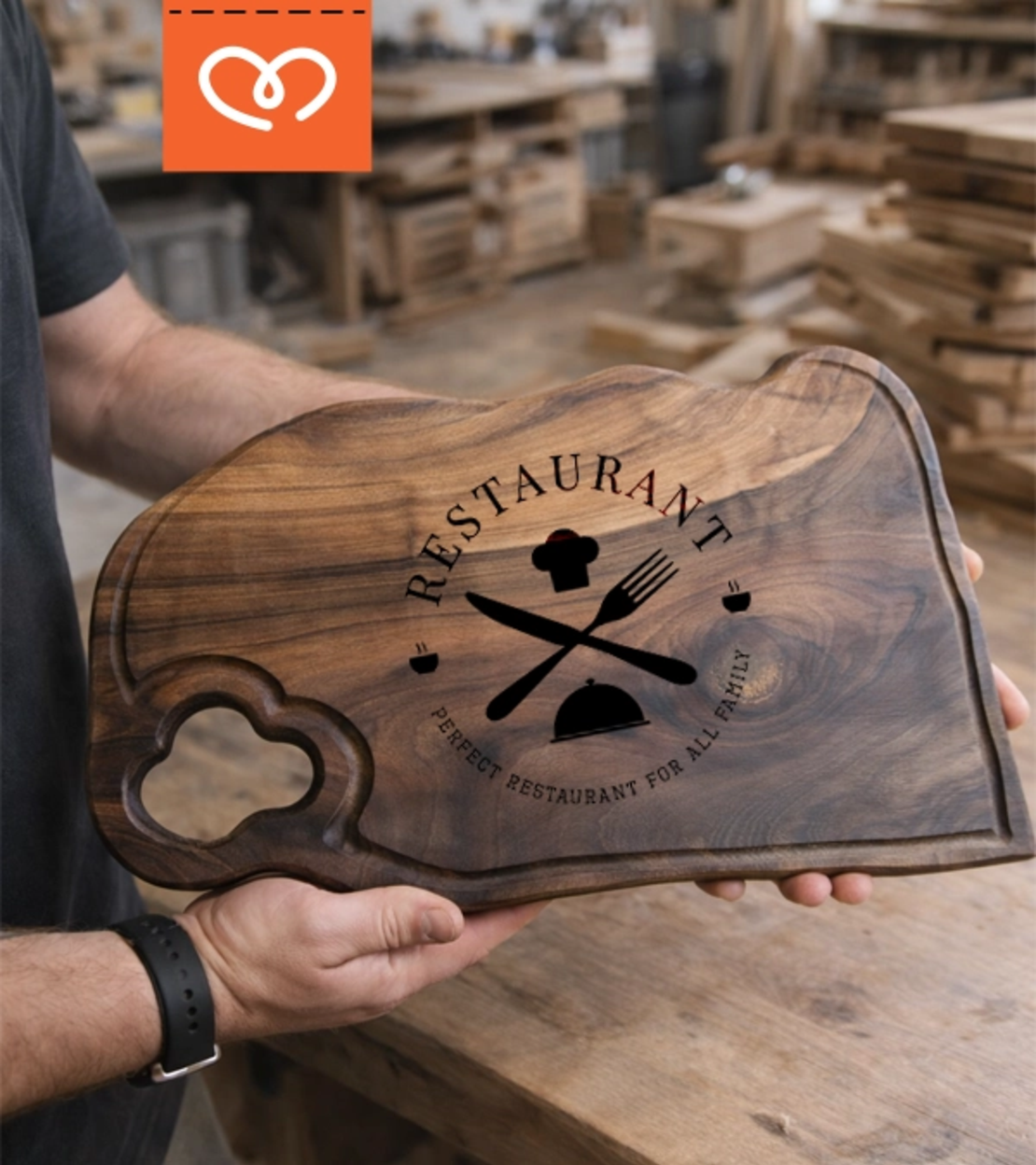 Лого върху дървена орехова дъска – Персонализирано плато  за подарък или бизнес