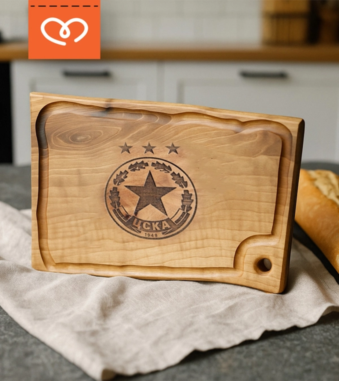 ЦСКА дъска за мезета,  Орехова дъска за подарък, Дървена дъска с лого подарък за футболен фен