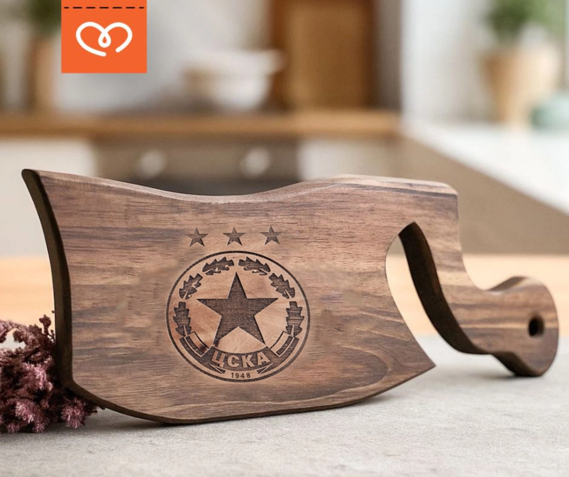 ЦСКА дъска за мезета,  Орехова дъска за подарък, Дървена дъска с лого подарък за футболен фен