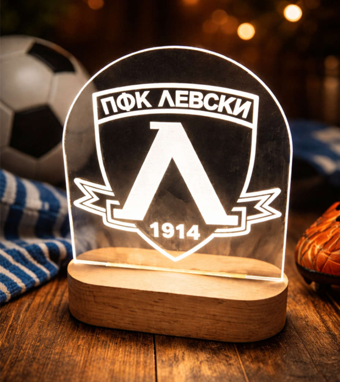 Лампа с логото на ПФК Левски  Персонализиран Подарък за Фенове Левски  Отбор