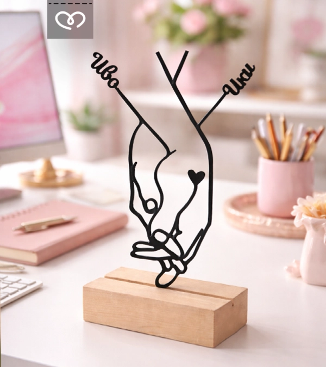 Романтичен подарък за влюбени – Изненада персонализиран плакет Обичам те