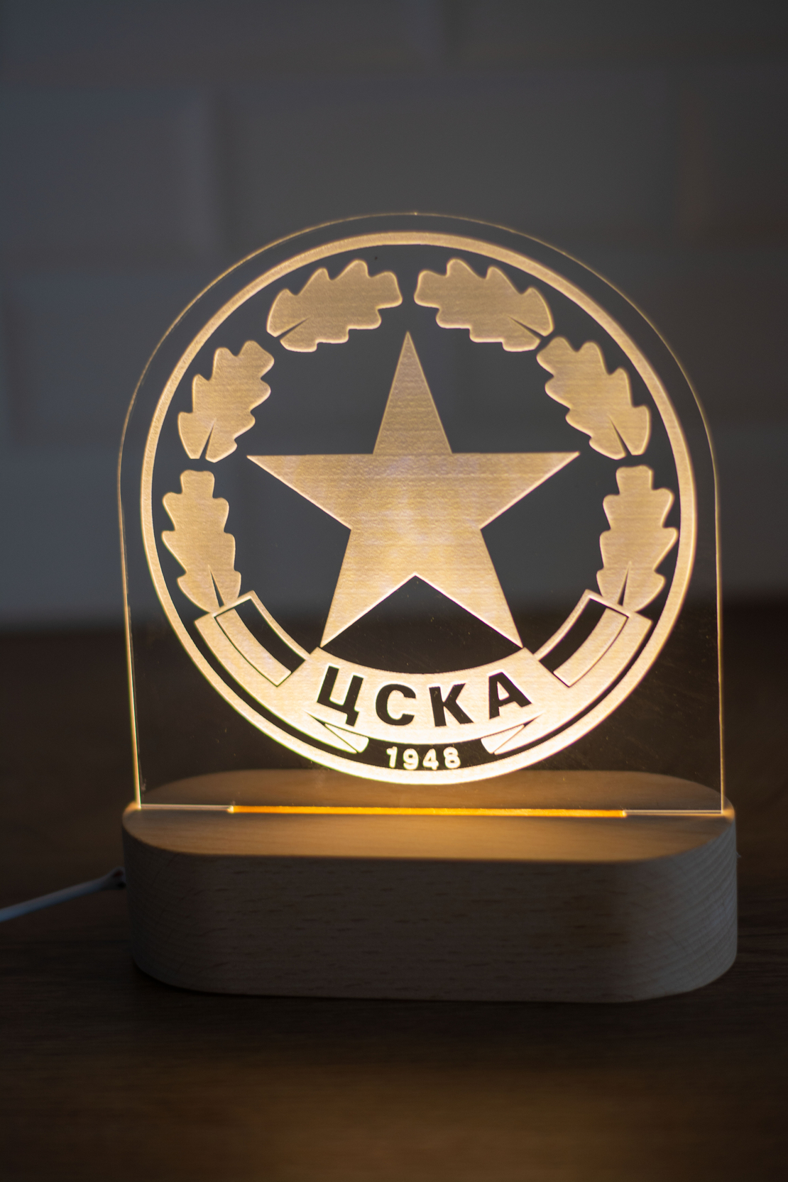 ЦСКА Лампа с Логото на Любим Отбор – Персонализиран Подарък за Фенове ЦСКА