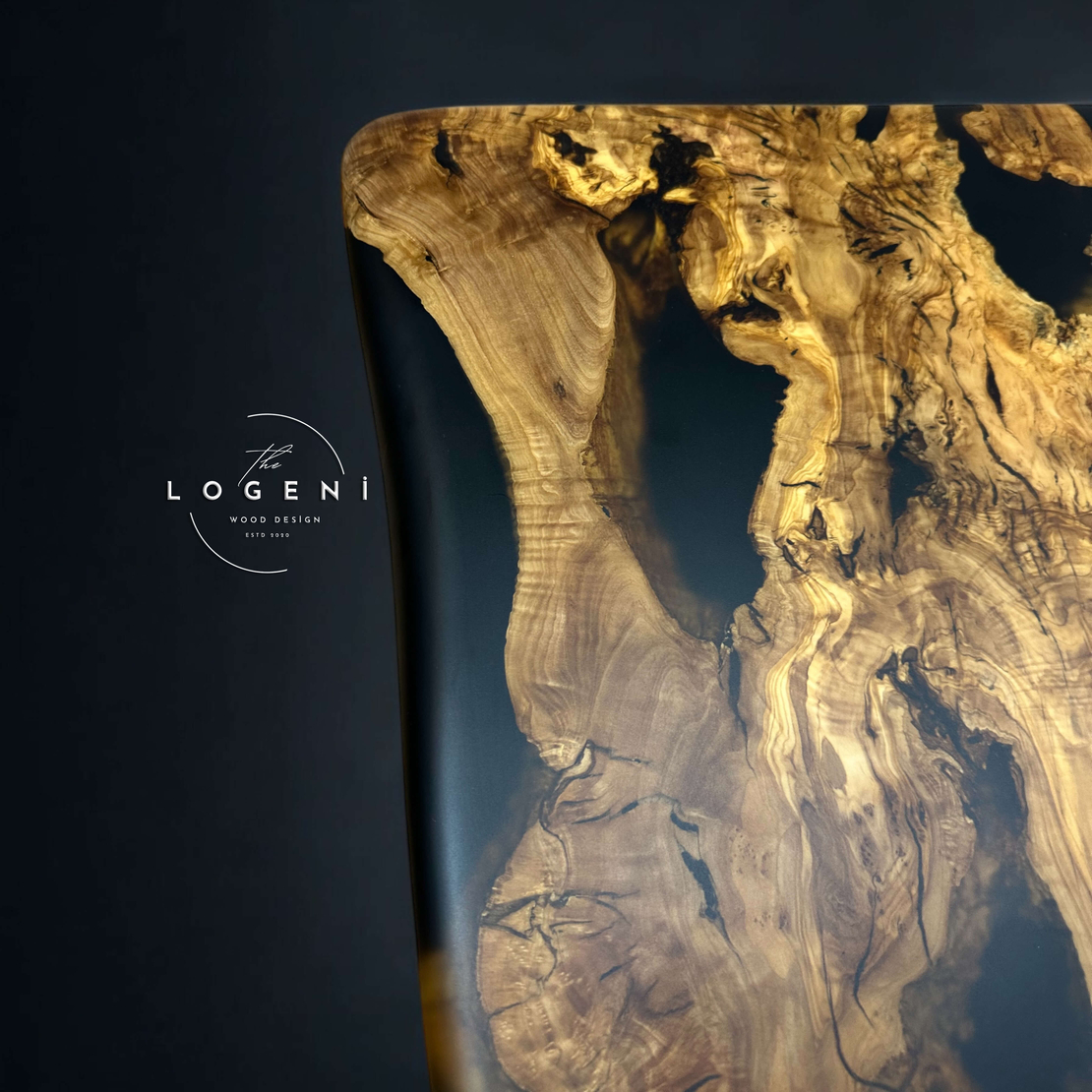 Дизайнерска маса от масивно зехтиново дърво с епоксидна смола и черен пигмент – LogeniWood
