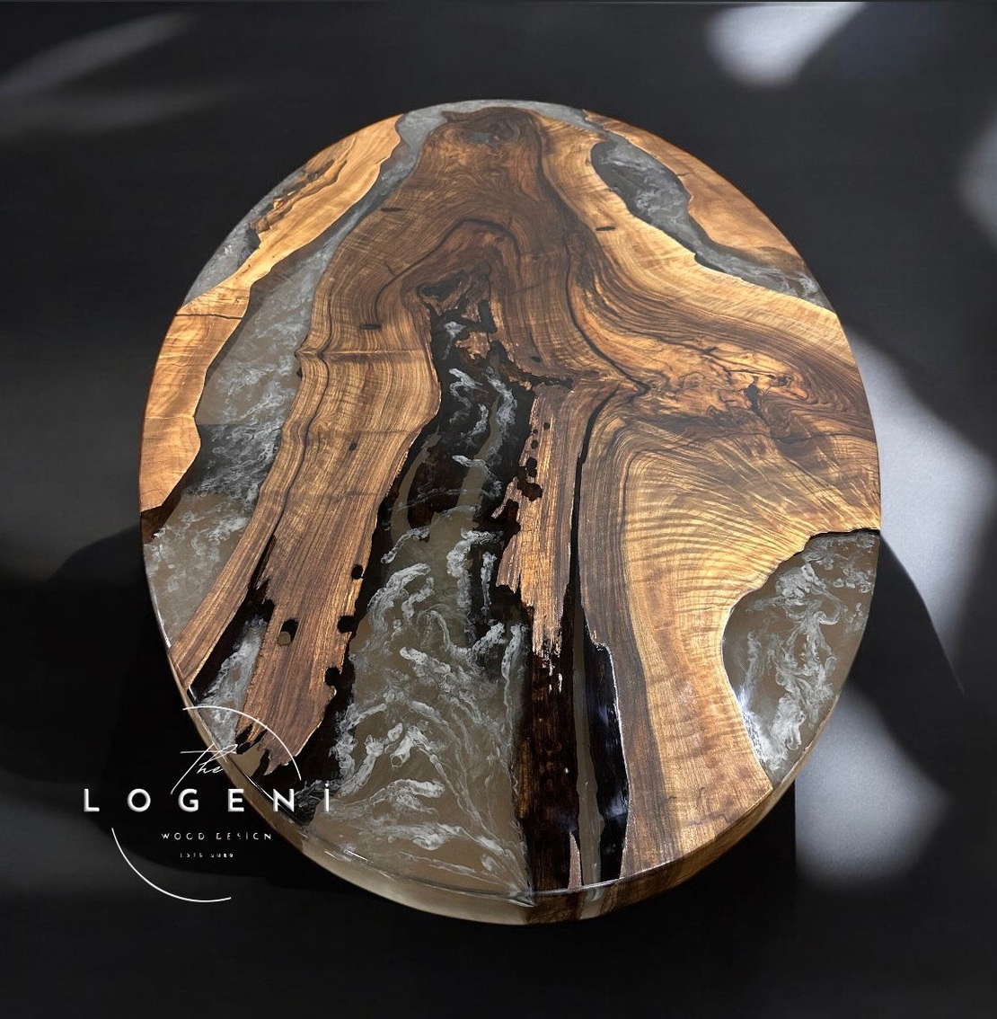 Епоксидна маса от масивно дърво – Oval | LogeniWood