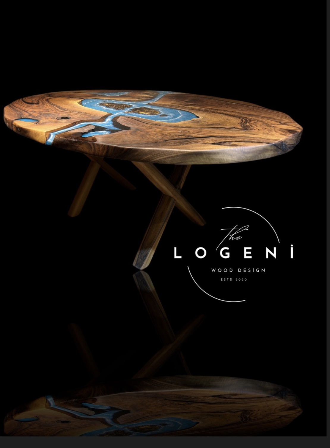 Ocean Depth – Ръчно изработена елипсовидна маса с морски епоксиден ефект