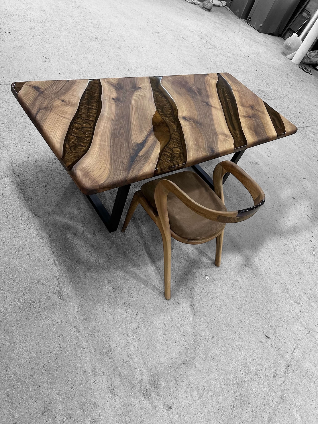 епоксидна маса от орех с кръстосана шарка