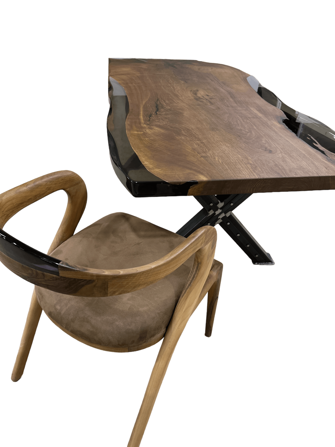 Маса от естествено дърво с пушек епоксид – Natural Edge Design