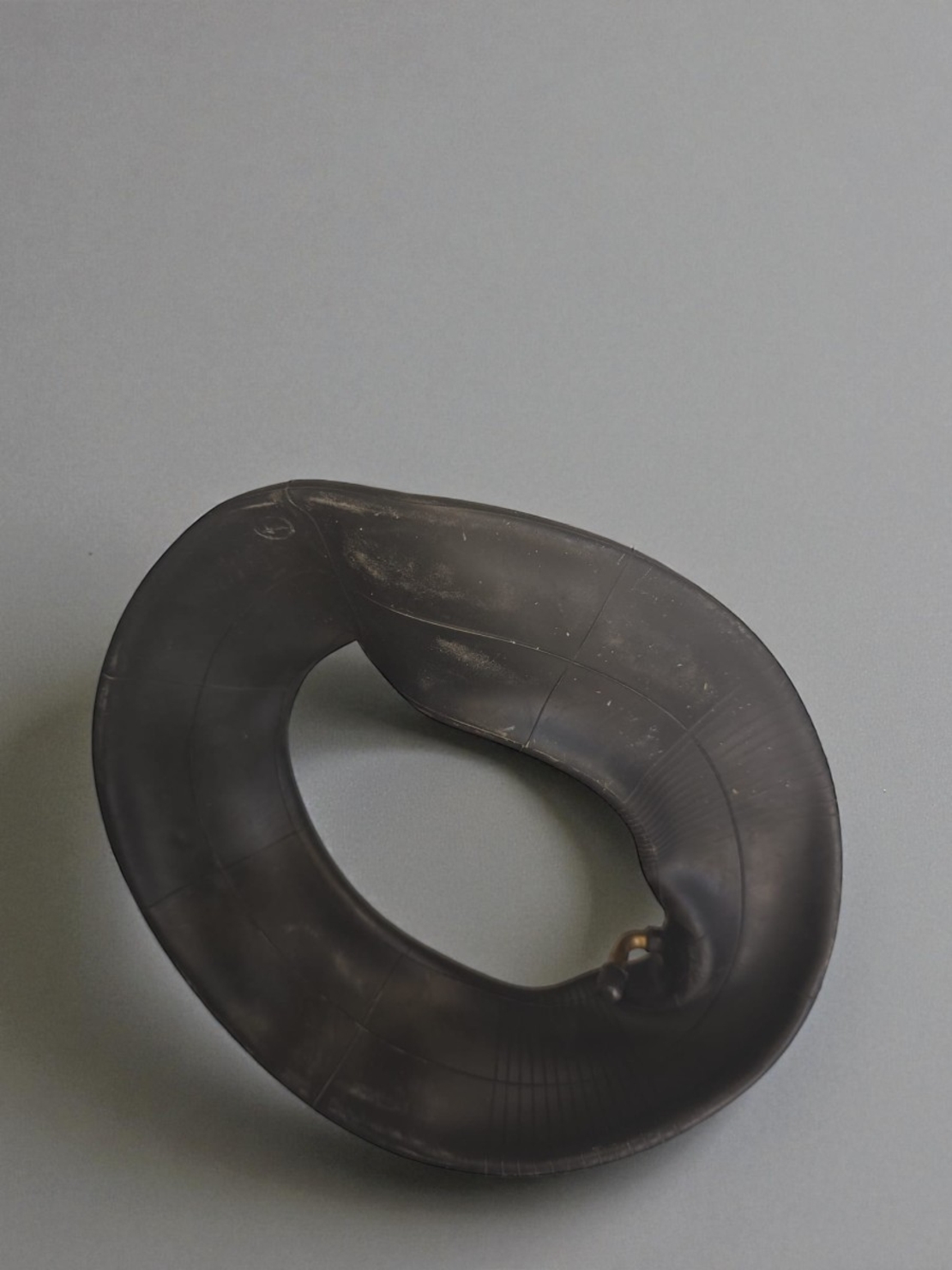 Вътрешна гума Rhino King 2 3.00-10