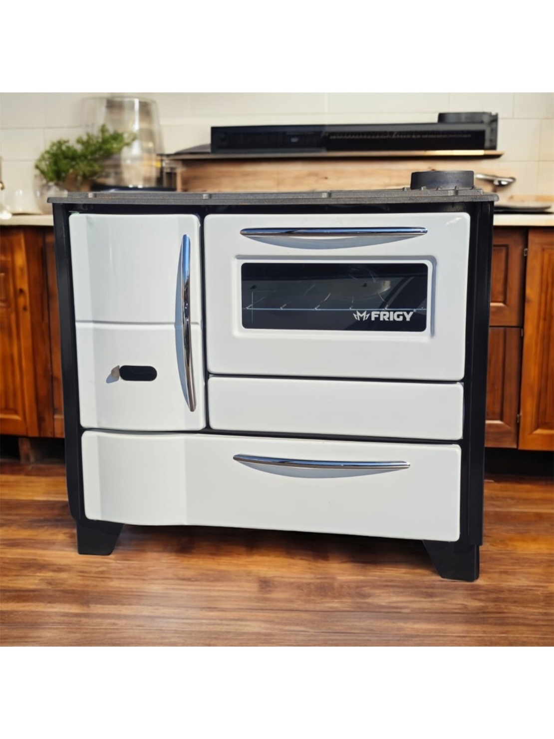 Готварска печка на твърдо гориво Кафеджи