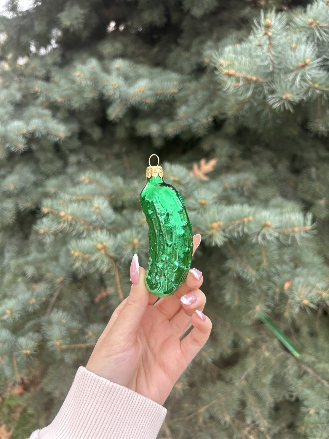 Стъклена краставичка