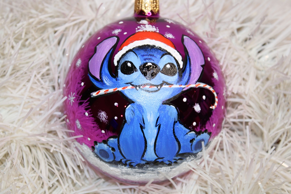 Стъклена коледна играчка - Стич