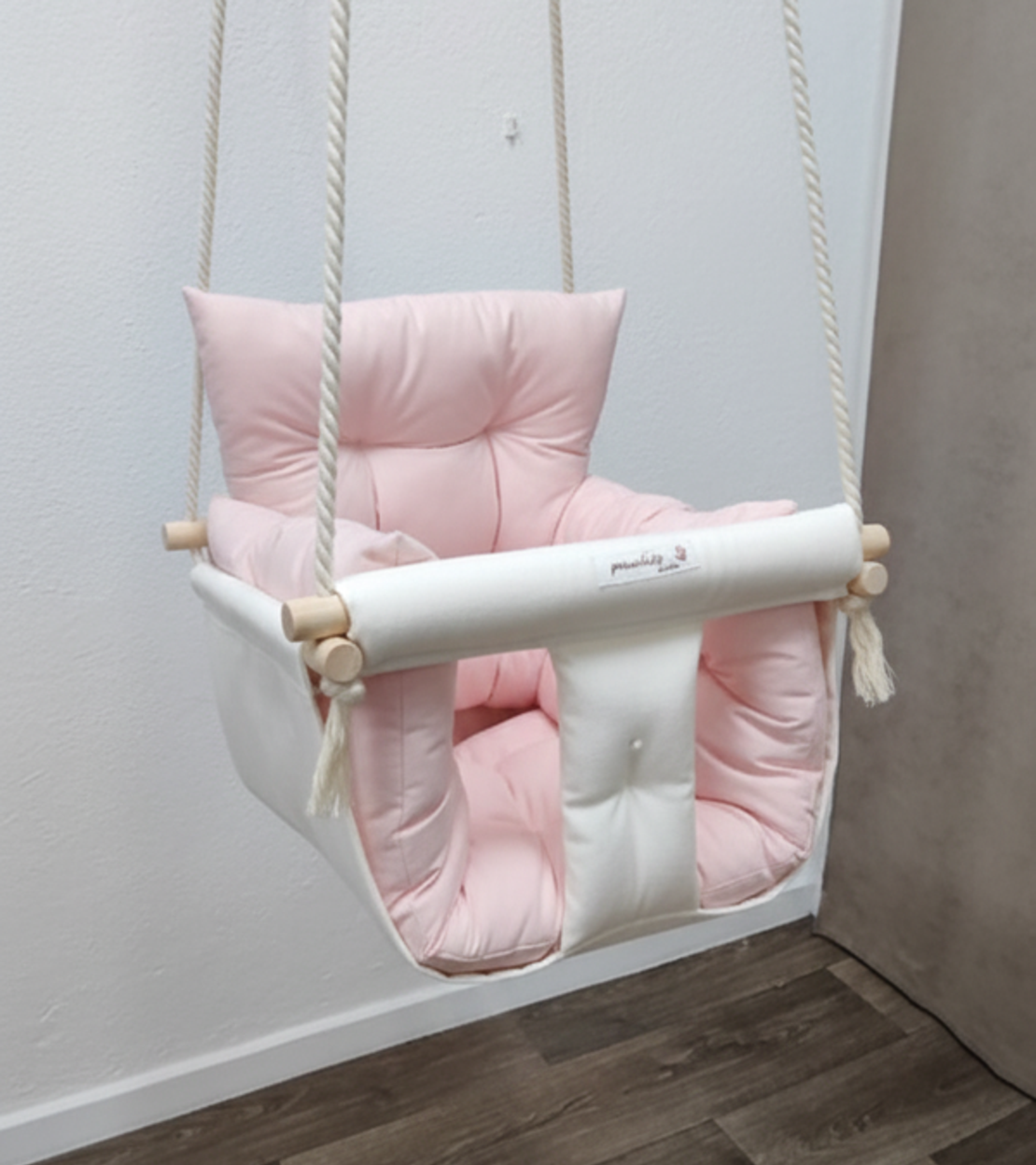 Луксозна бебешка люлка в светло розово