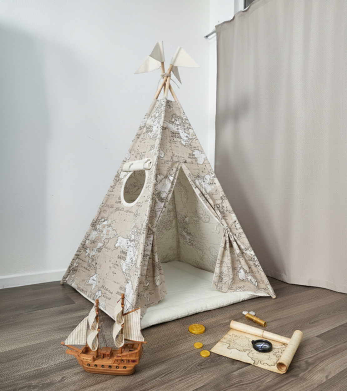 Едноцветна палатка с дебело килимче - „Световна карта“