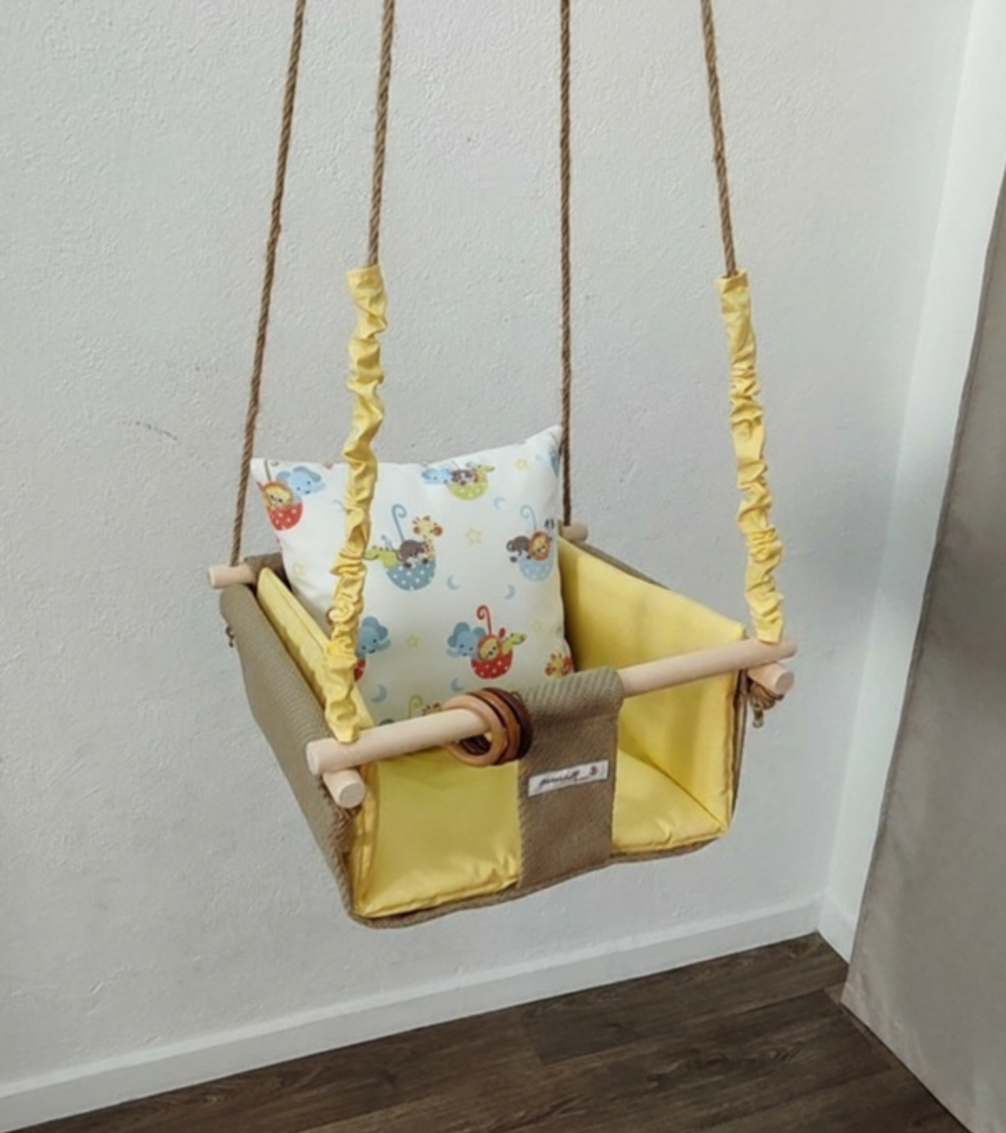 Бебешка стандартна люлка - В чадъра