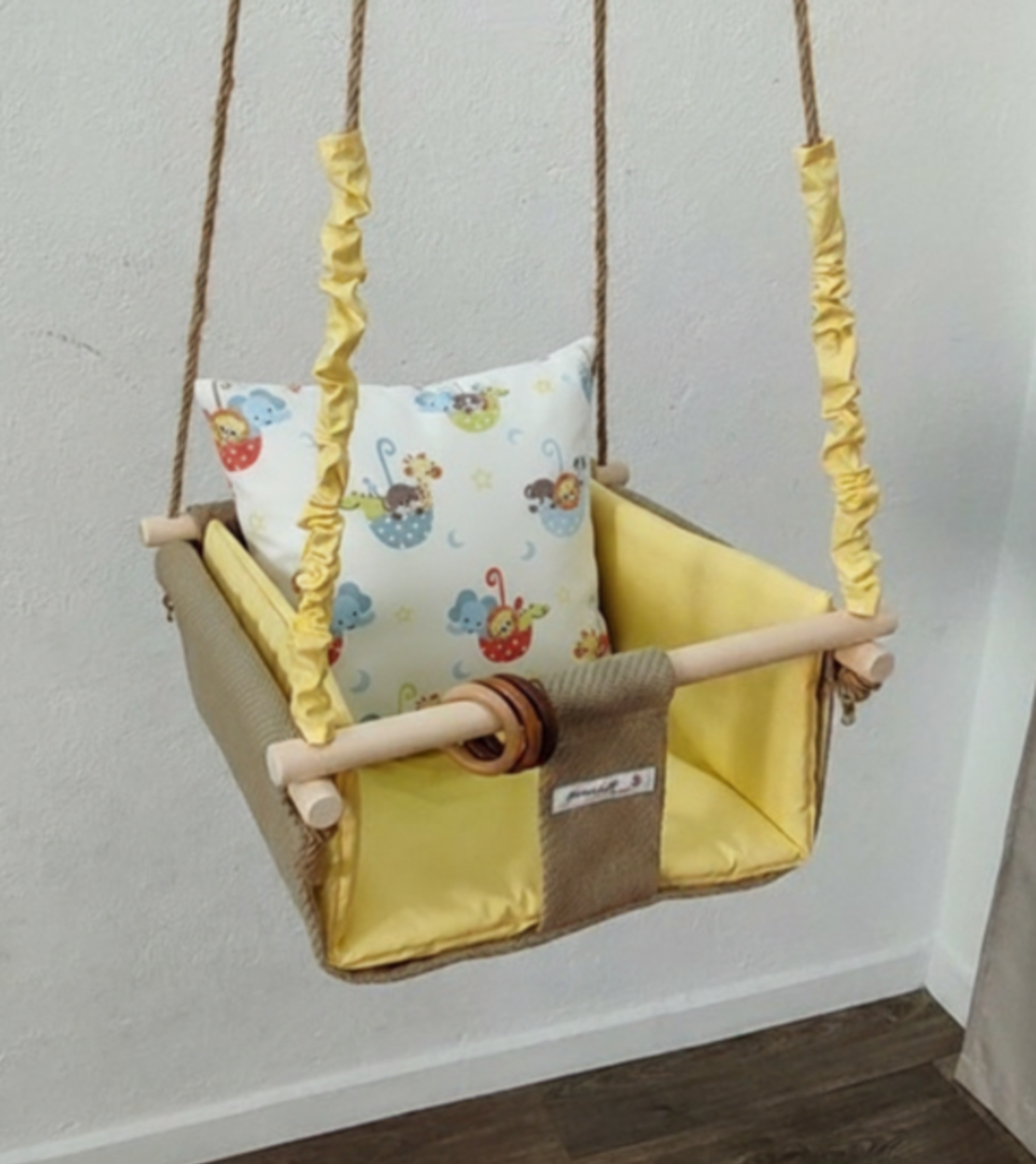 Бебешка стандартна люлка - В чадъра