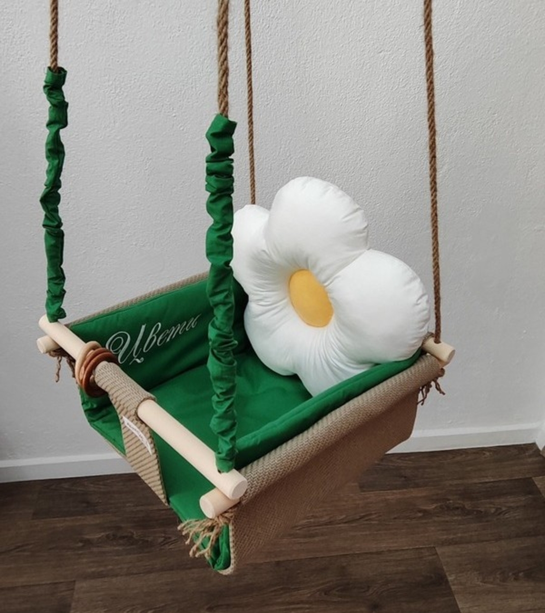 Бебеша люлка цвете - Маргаритка