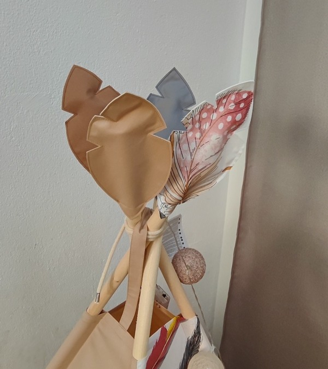 Едноцветна палатка с дебело килимче  -  Индианско типи