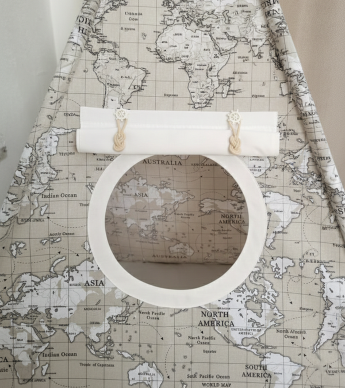 Едноцветна палатка с дебело килимче - „Световна карта“