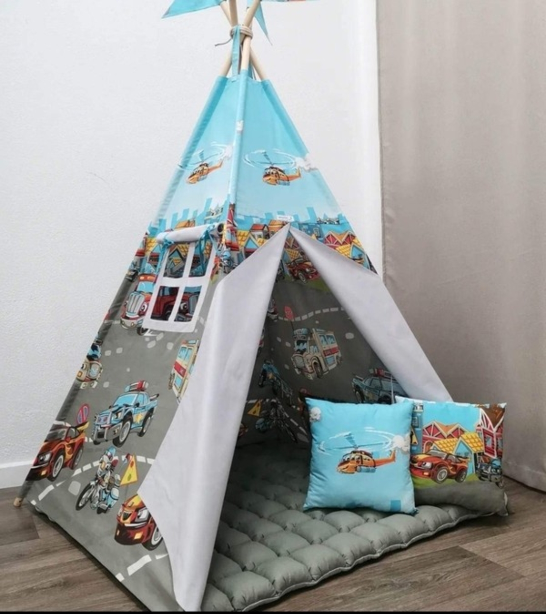 Детска палатка за момче, с килимче на малки квадратчета - 