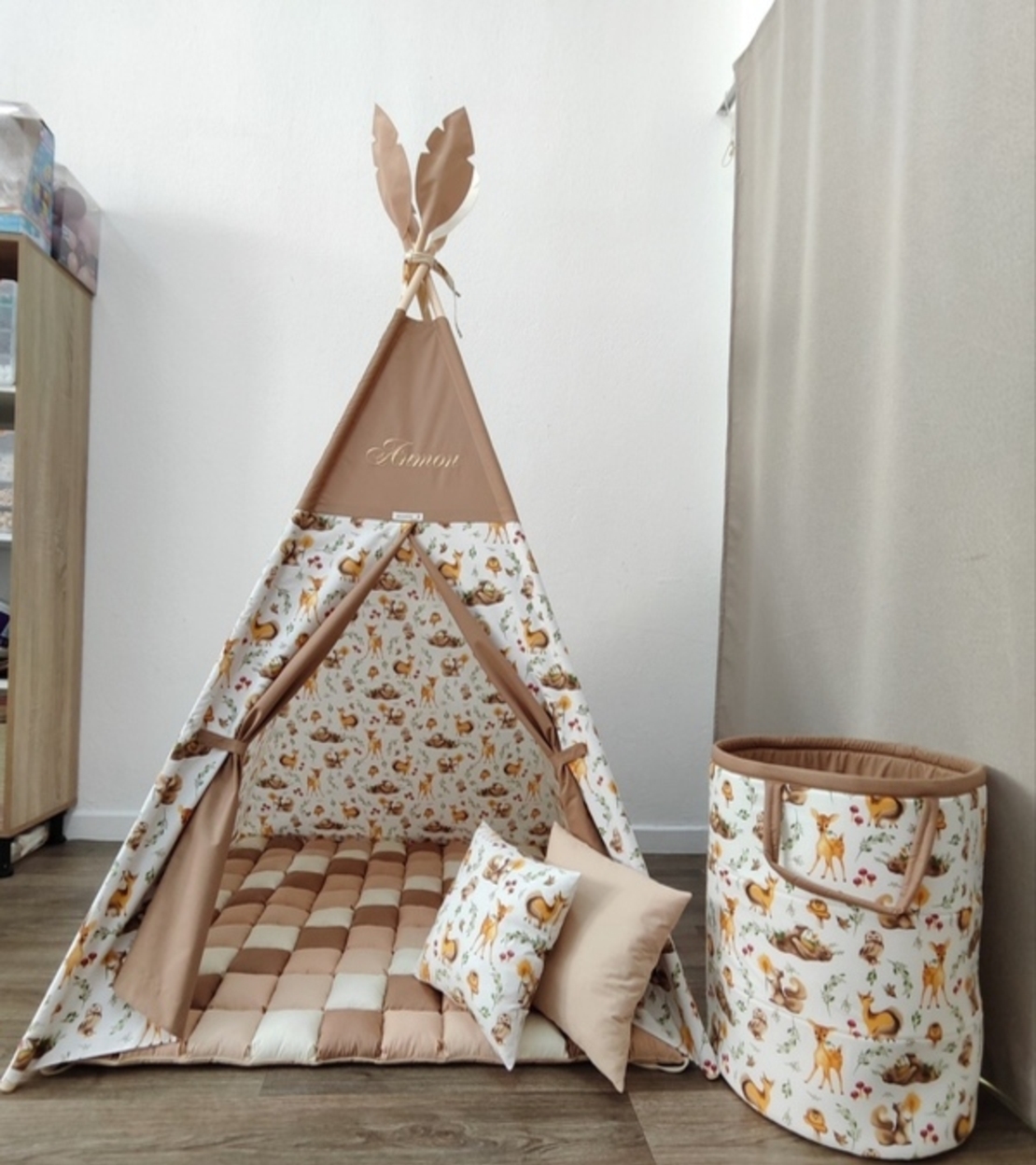 Детска палатка с дебело килимче на квадратчета - 